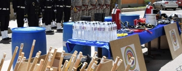 Defensa Civil entrega equipos de búsqueda y rescate a la Armada