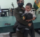 Policía encuentra y rescata a niña raptada por una mujer en Cochabamba