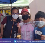 SEGIP entrega cédulas a connacionales, víctimas del incendio en Iquique-Chile