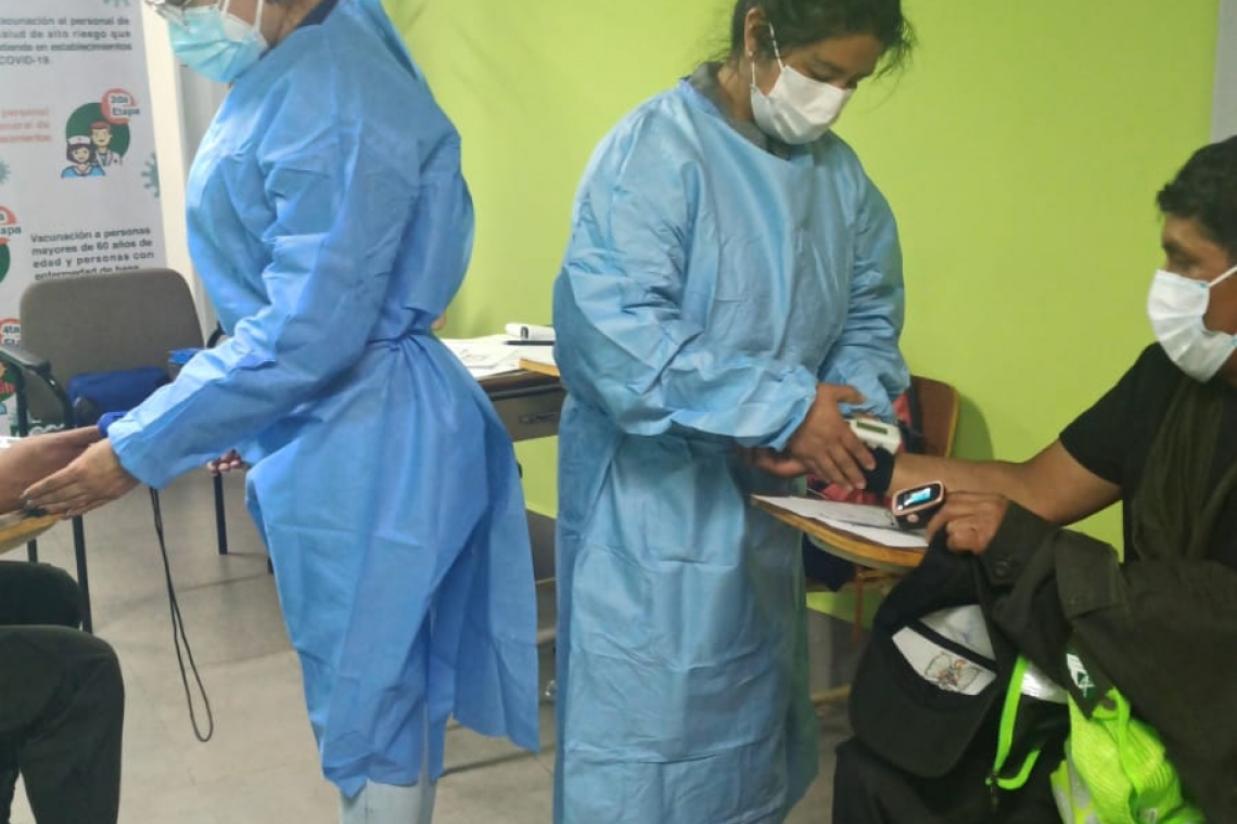 La OPS pide a países priorizar pruebas rápidas para personas con síntomas de COVID-19