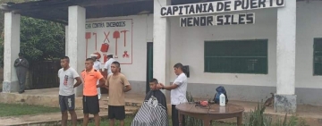 Barco Hospital navega ríos orientales y lleva atención médica y acción cívica