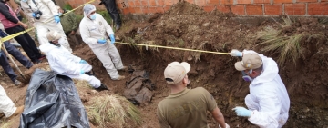 Policía halla cadáver del primo del violador serial, la Madre y hermana van la cárcel