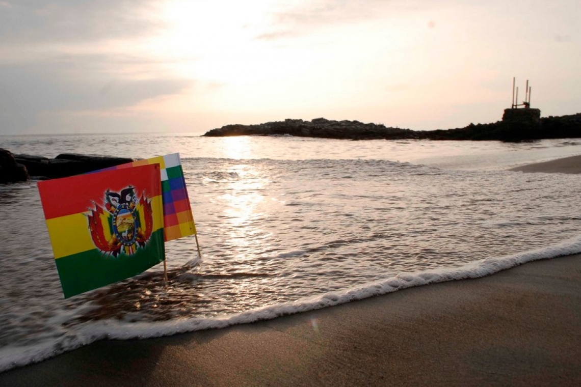 Presidente rinde homenaje a los héroes a 143 años de la invasión chilena a las costas de Antofagasta