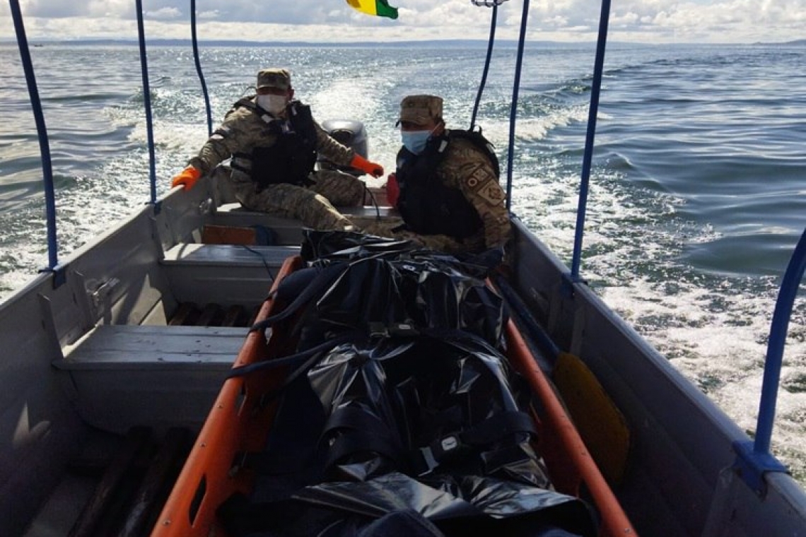 Marinos recuperan el cuerpo sin vida de peruano en el lago Titicaca