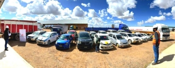 Aduana hace millonario comisó de 78 vehículos “chutos” y mercadería en Oruro