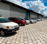 Aduana incauta 26 vehículos “chutos” valuados en Bs 1,2 millones