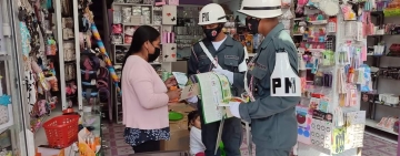 Patrulla combinada aplica plan preventivo y control en ferias de Cochabamba
