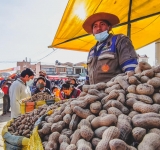 Feria Oruro Moderno se desarrolla con masiva concentración de ciudadanos