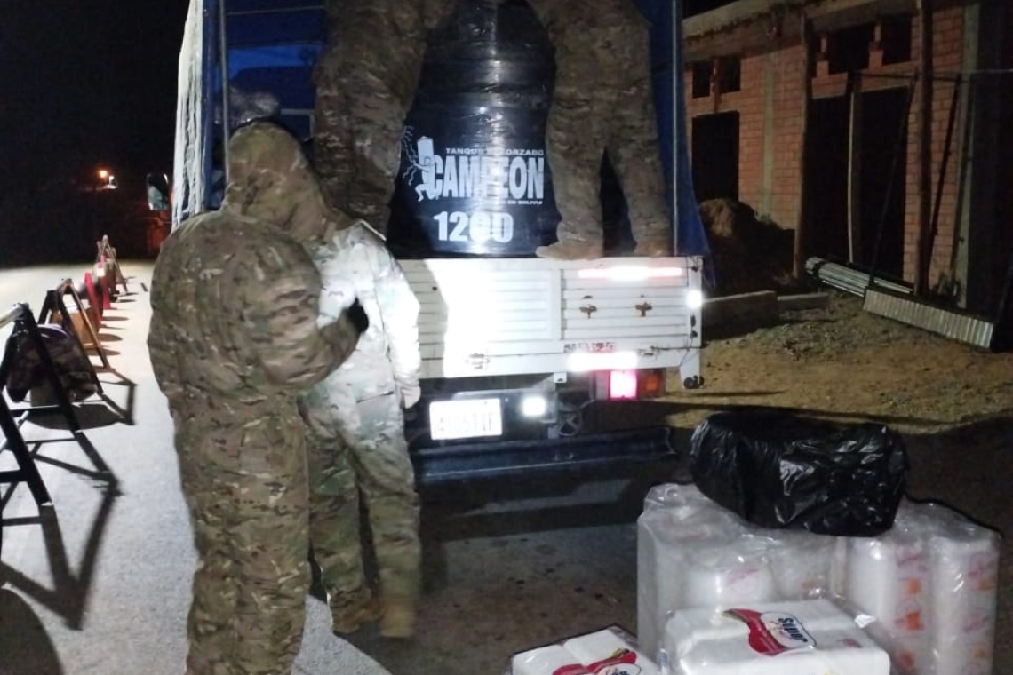FFAA incautan vehículos “chutos”, combustible y mercadería en frontera con Perú