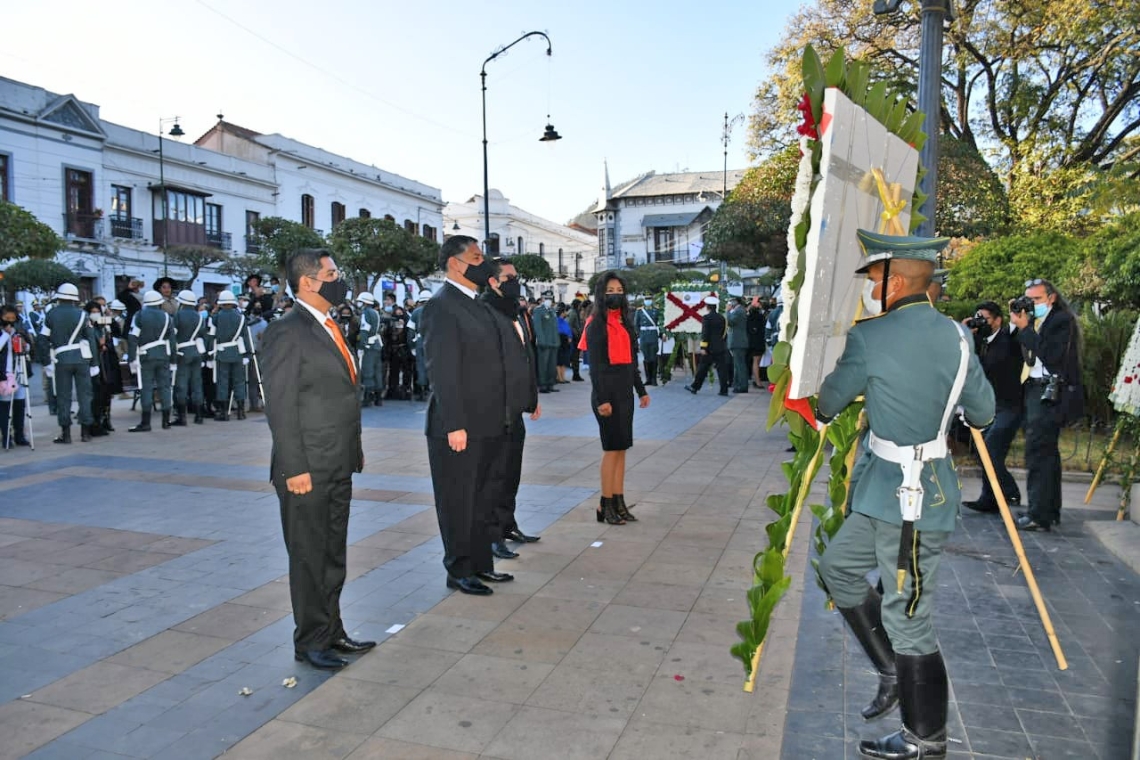 Fiscalía General rinde homenaje a Chuquisaca por sus 213 años de su gesta libertaria