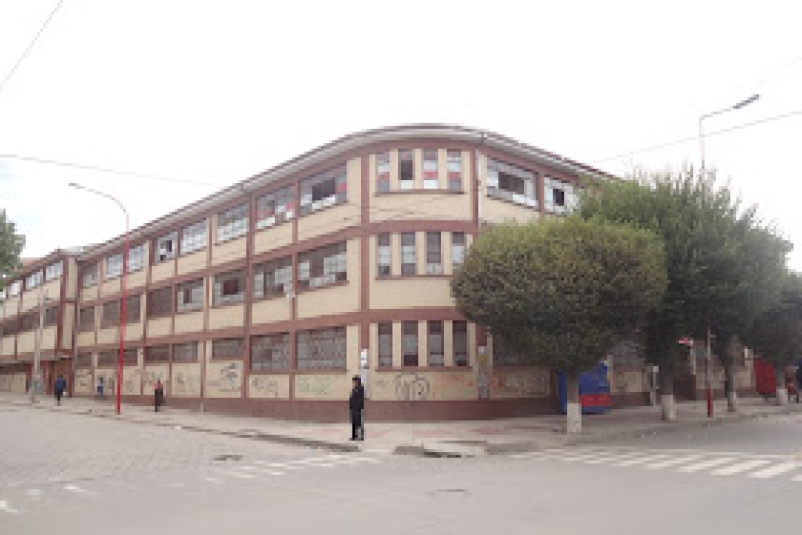 Confirman 7 casos de Covid-19 en estudiantes del Colegio Arce