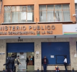 Policía aprehende a un fiscal por viabilizar juicio abreviado en caso de violencia en El Alto