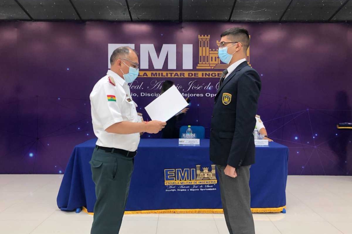 La EMI semestralmente otorga diferentes tipos de becas a la excelencia académica