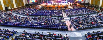 Teatro Internacional Oruro ya tiene reglamento e iglesias evangélicas son las más interesadas