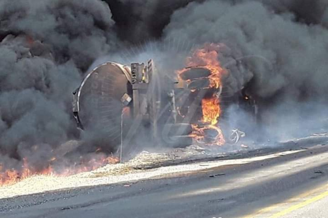Cisterna se accidenta, se quema y se cobra la vida de persona en tramo Villazón-Tupiza