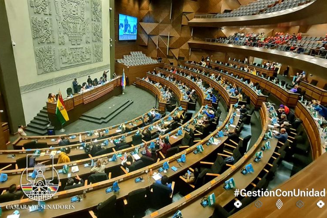 Legislativo vota y elige a Pedro Callisaya como Defensor del Pueblo