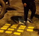 Policía argentina intercepta camión boliviano con 14 kilos de cocaína