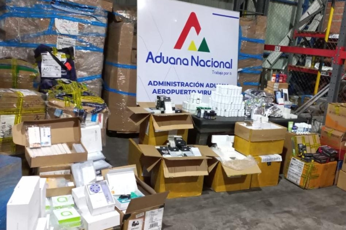Aduana comisa más de media tonelada de insumos médicos procedente de EEUU