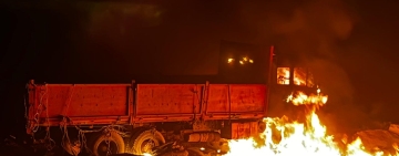 Queman camión y comisan 68 vehículos en la lucha contra el contrabando