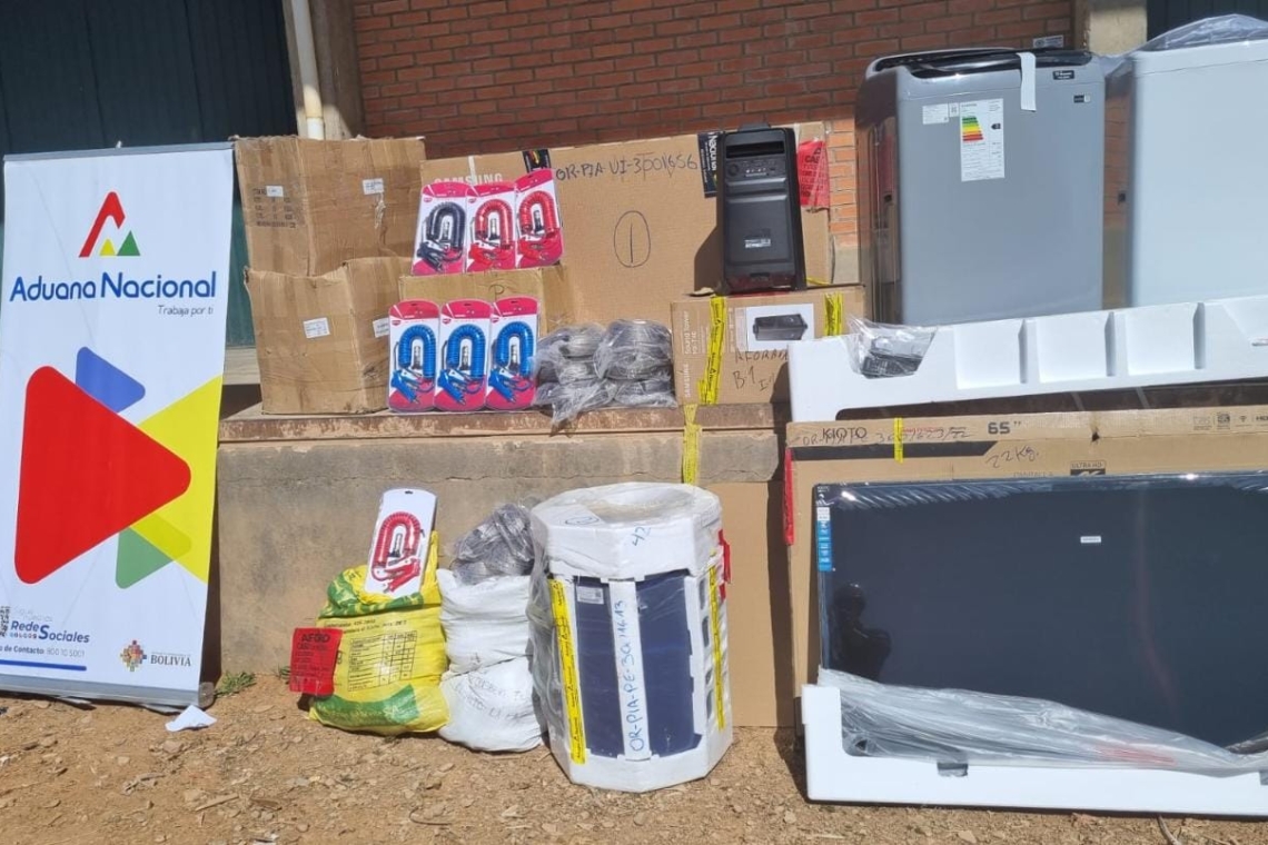 En Oruro, Aduana comisa electrónicos ilegales valuados en más de Bs 420.000