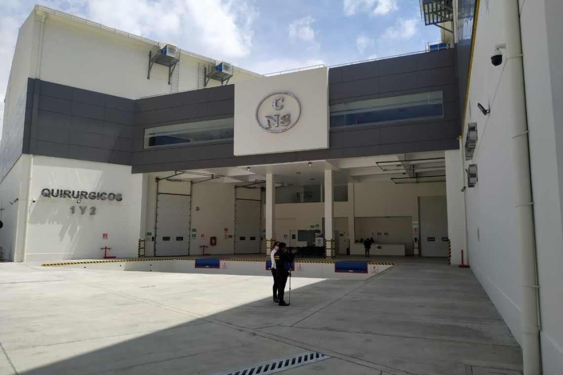 La CNS recibe llaves del moderno Almacén para medicamentos, insumos y vacunas