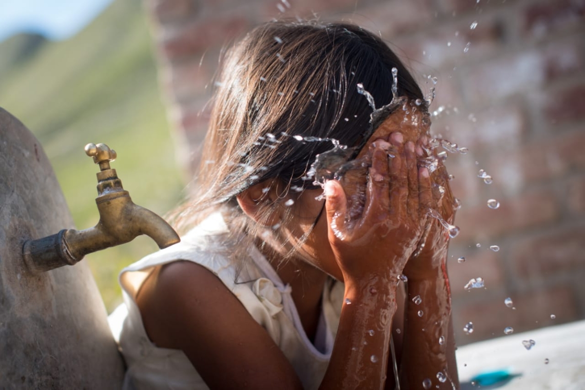 Bolivia con Agua alcanza y supera meta de familias con acceso a agua el 2022