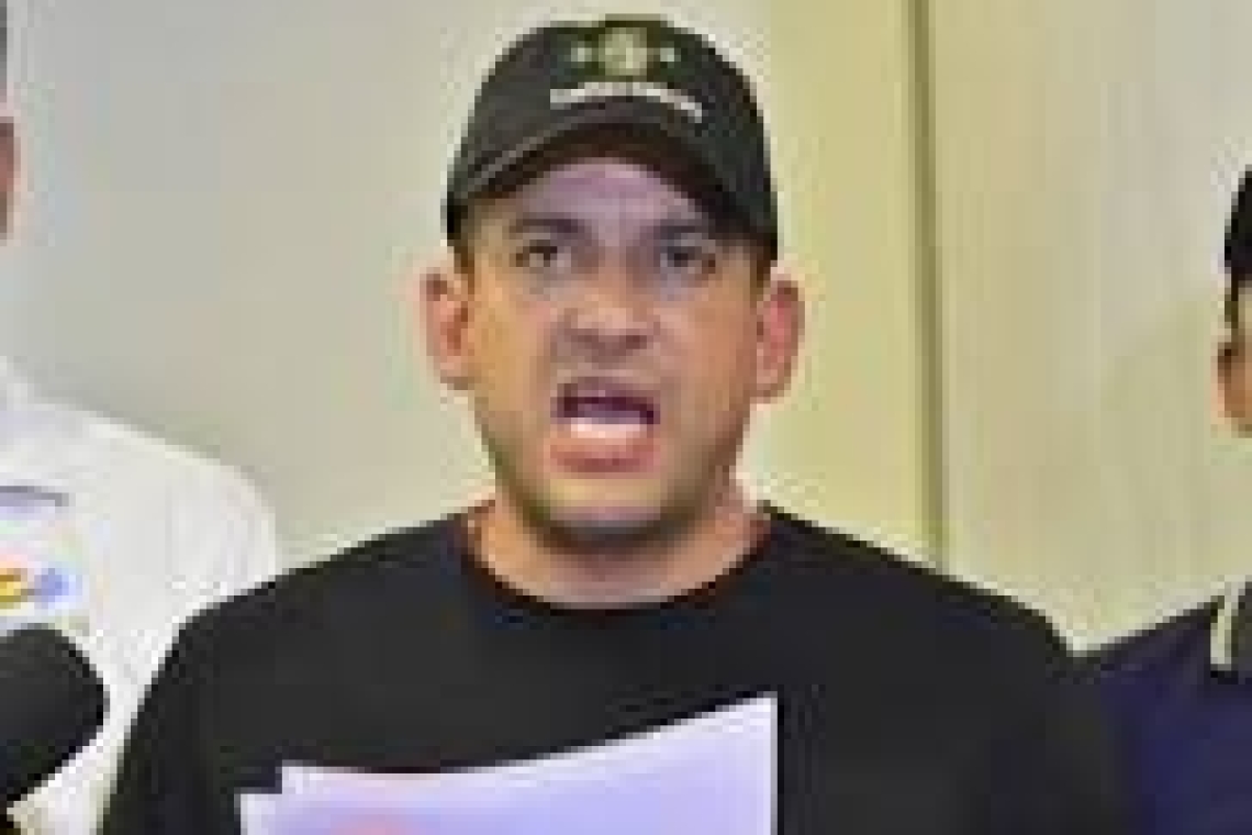 Capturan a Gobernador cruceño, Luis Fernando Camacho y es remitido a La Paz