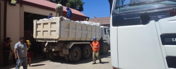 Gobierno entrega 96 toneladas de ayuda humanitaria a 6 municipios de Cochabamba