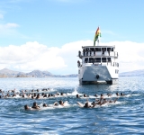 Cadetes de segundo año de la Escuela Naval se prepararon en el Lago Titicaca