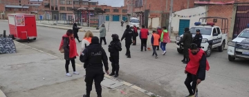 Policía recupera espacios públicos y arrestas un centenar de infractores