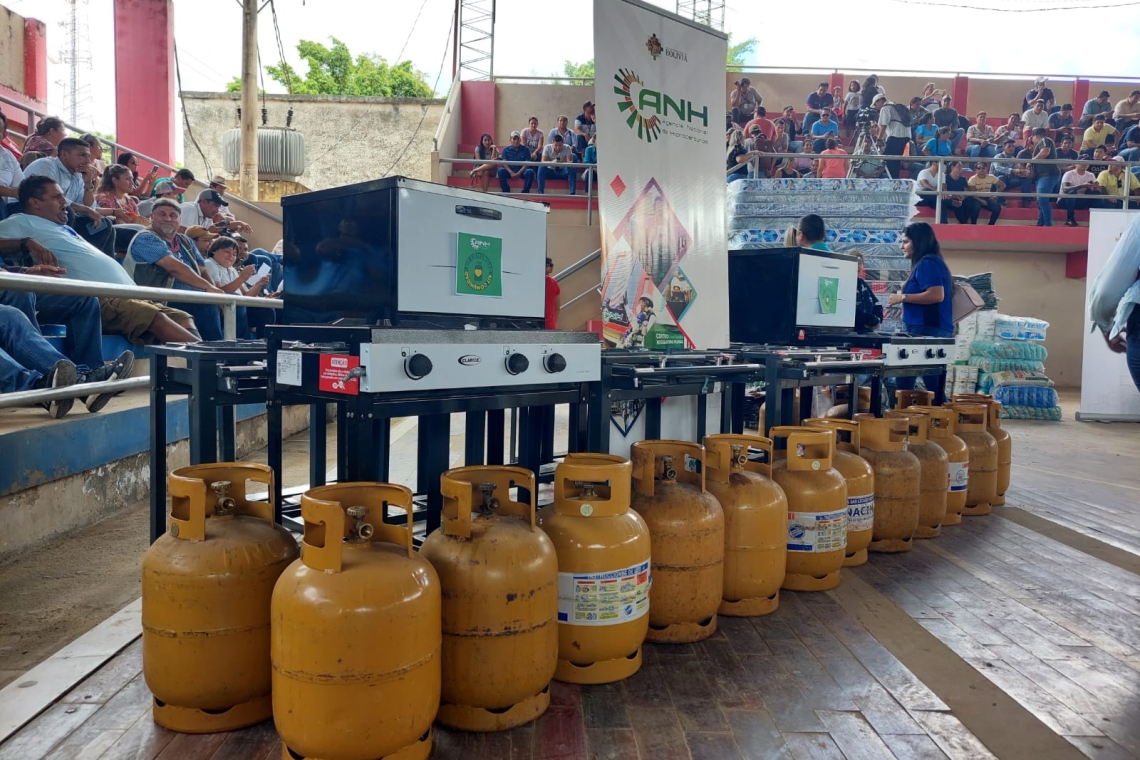 ANH dona 100 kits a familias afectadas por riadas en el Beni