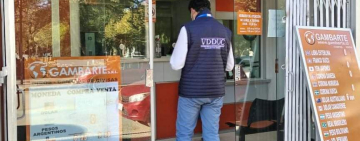 Aprehenden a librecambistas por agio en venta de dólares en Oruro