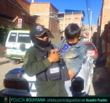 Policía halla a niño desaparecido y retorna a su familia en Potosí