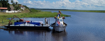 Gobierno entrega Lancha Bombero para sofocar incendios en la Base Naval Tamengo