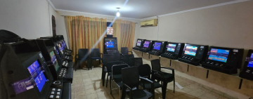 Golpe al juego ilegal: la AJ comisa 34 máquinas de juego en Santa Cruz