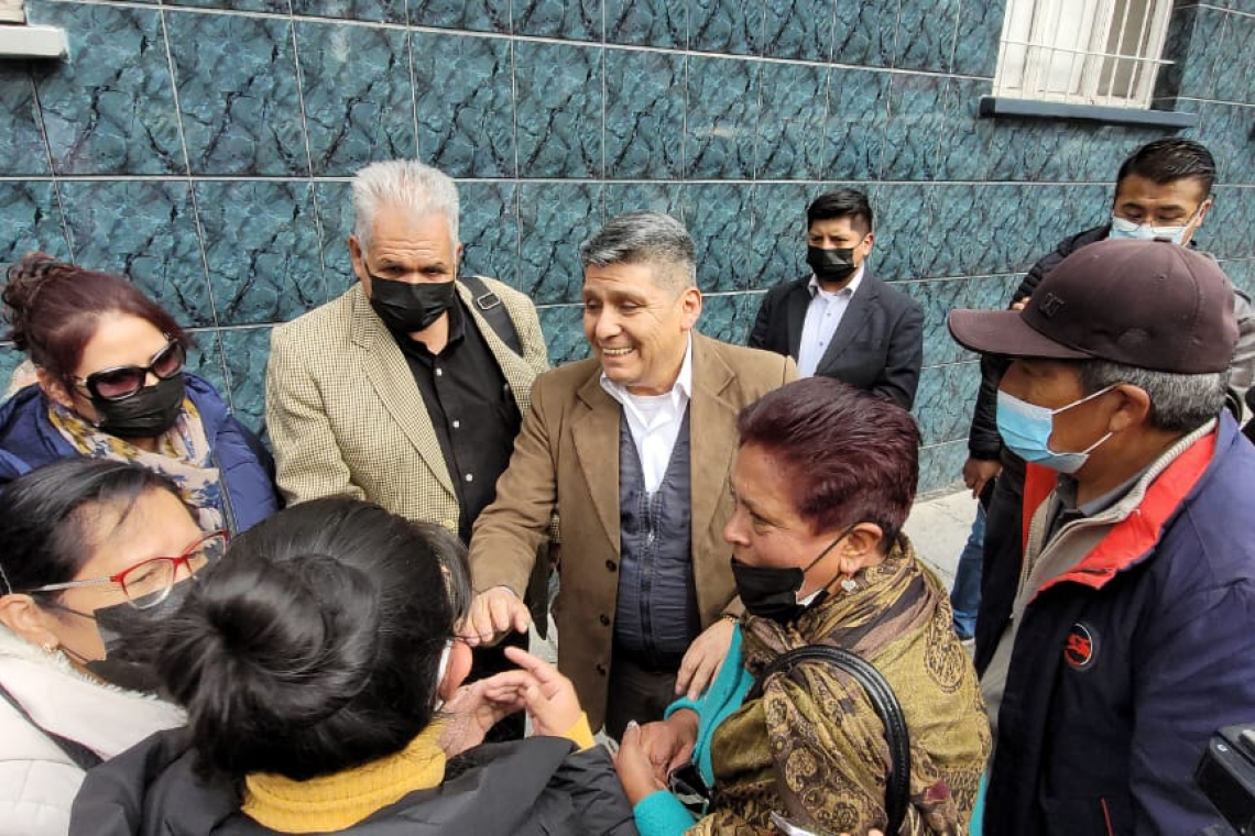 Defensa paga Bs335.000 a Clínica del Sur en caso cadetes