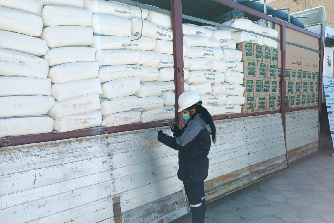 Villazón: Comisan 70 toneladas de harina y bebidas alcohólicas de Argentina