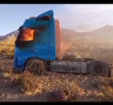 Militares incineran un camión de alto tonelaje cerca de Pisiga