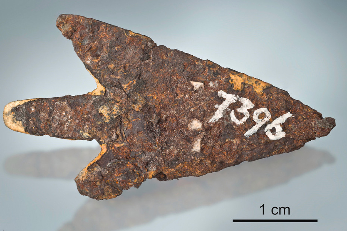 Descubren en Suiza una flecha fabricada hace 3.000 años con hierro extraterrestre 