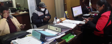 Ministerio de Trabajo logra que un chofer reciba sus sueldos y beneficios sociales en Oruro
