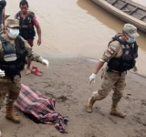 Navales recuperan un cuerpo sin vida en el Río Madre de Dios