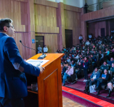 Bolivia tiene potencial de alimentos y energéticos para ofrecer al mundo, afirma Ministro de Economía