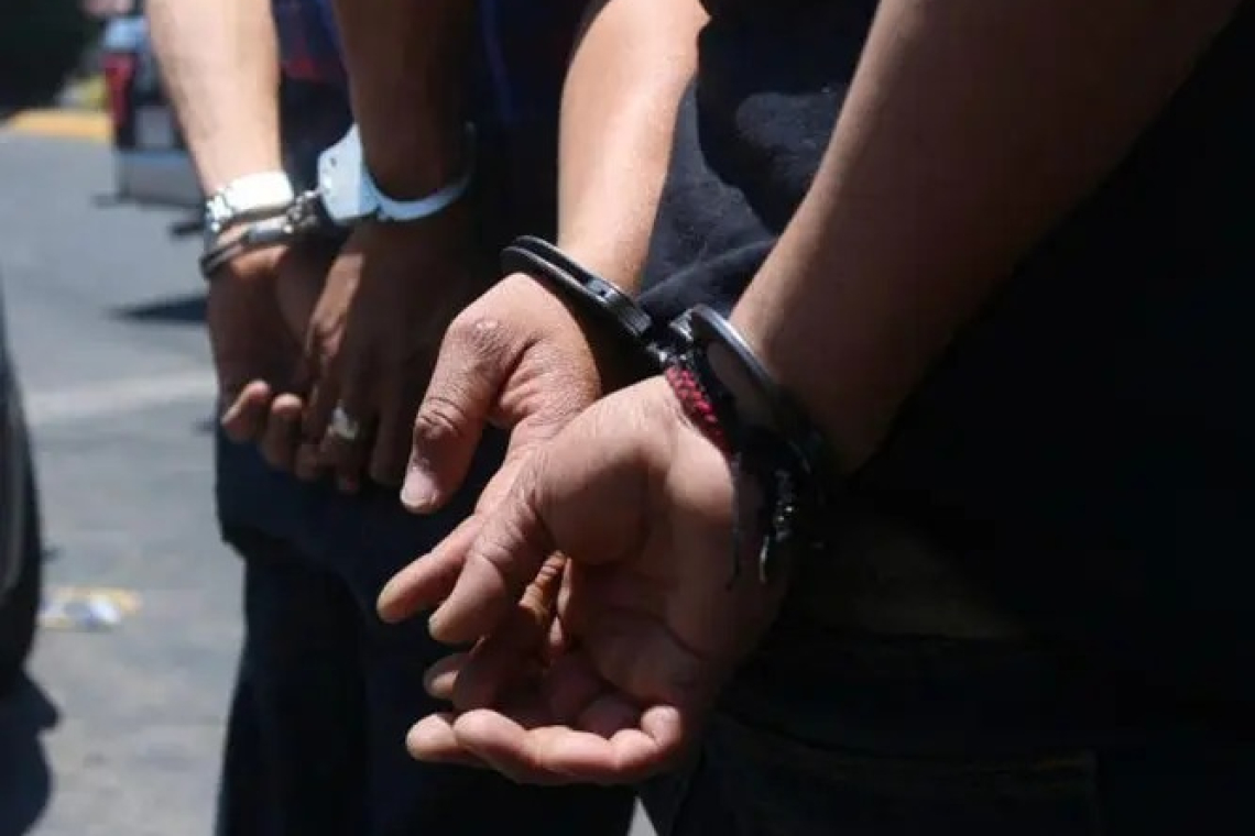 Encarcelan a futbolistas acusados de violación a una mujer de 27 años