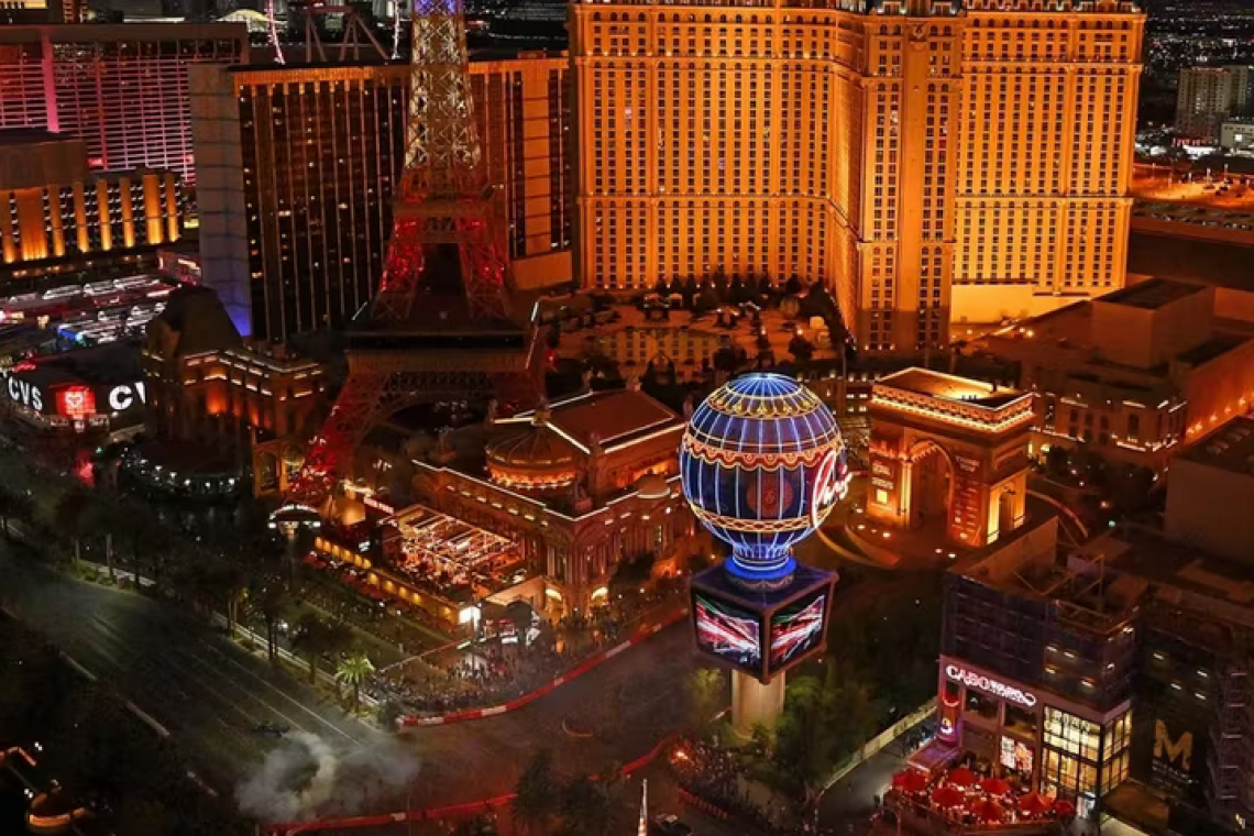 La Fórmula 1 llega a Las Vegas: bodas en el circuito, pianos temáticos y U2 se queda sin conciertos