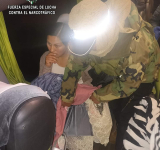 FELCN halla entre polleras 12 kilos de cocaína con la figura de un delfín