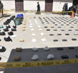 Felcn secuestra en Oruro más de 268 kilos de droga y provoca daño económico de $us 505.126 al narcotráfico