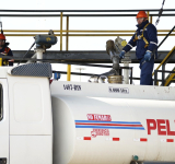 YPFB denuncia hurto de 91.000 litros de gasolina en su planta de logística