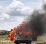 Incineran cuatro vehículos indocumentados en proximidades del salar de Coipasa