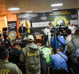 Policía esclarece venta de cargos y falso servidor público