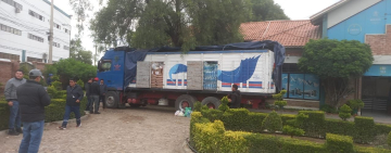 Bloqueadores prohíben paso de camión con 12 toneladas de alimentos